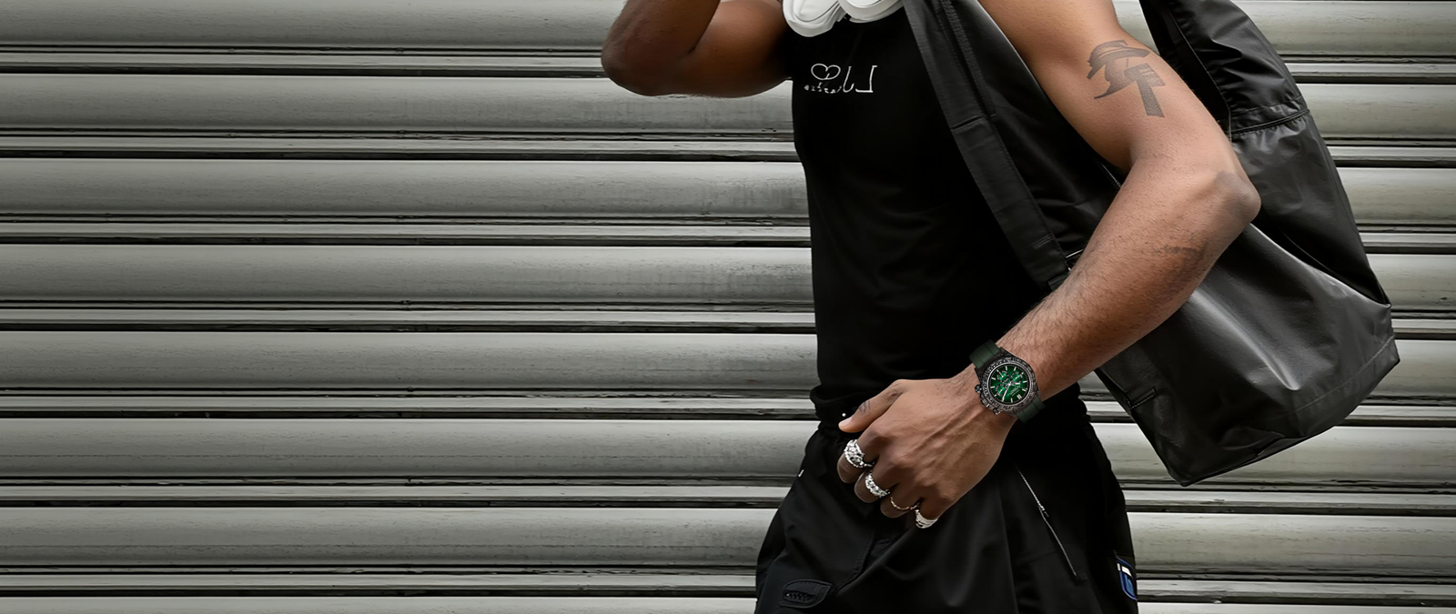 VELOCIREX CARBON FIBER WATCH details