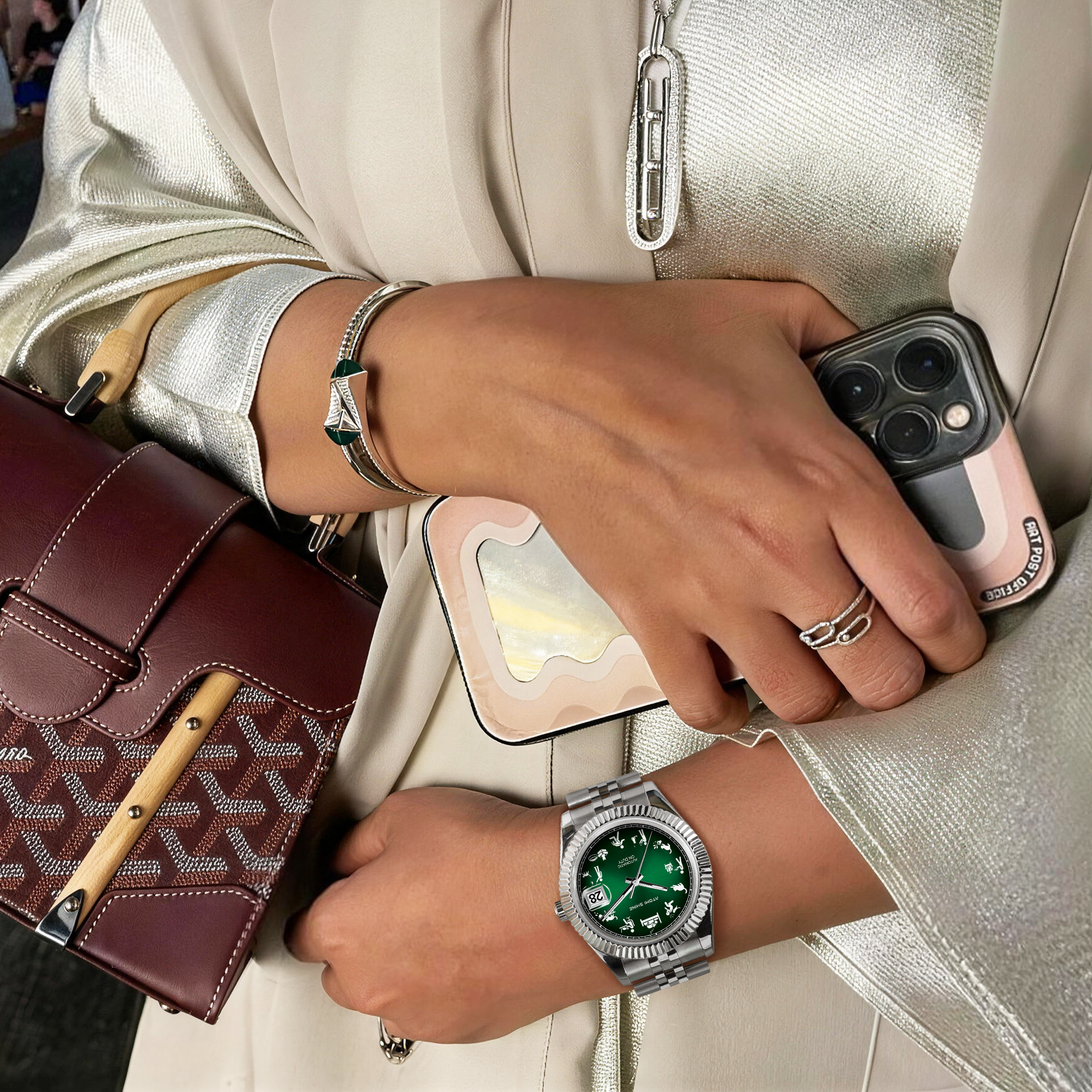 EONDATE MAXI CLASSIC WATCH