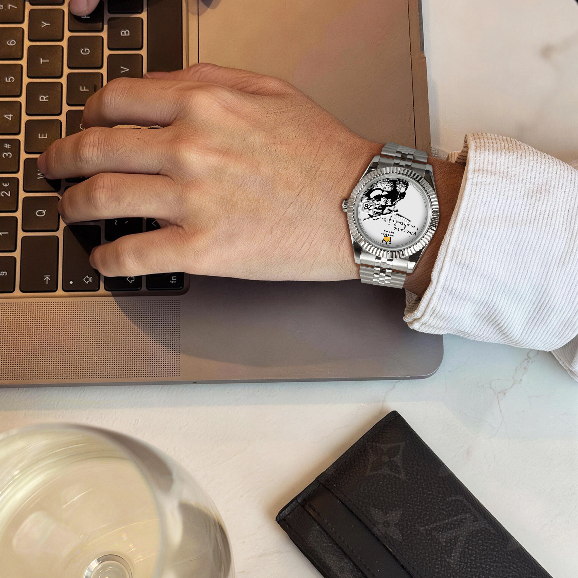 EONDATE MAXI CLASSIC WATCH