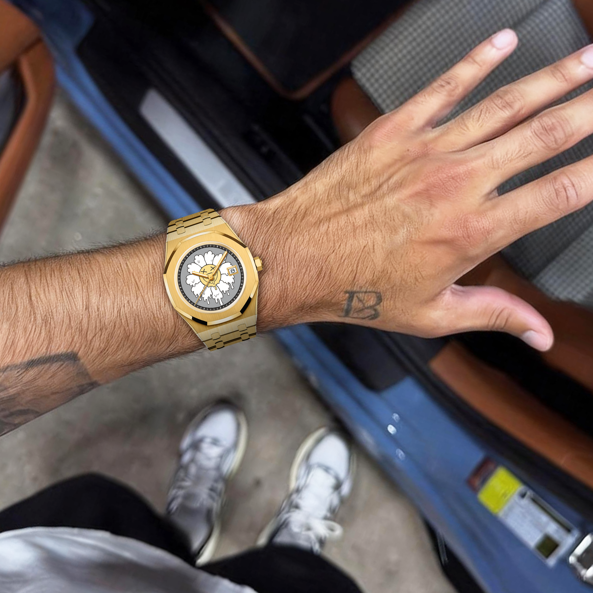 OCTAFORMA CLASSIC WATCH