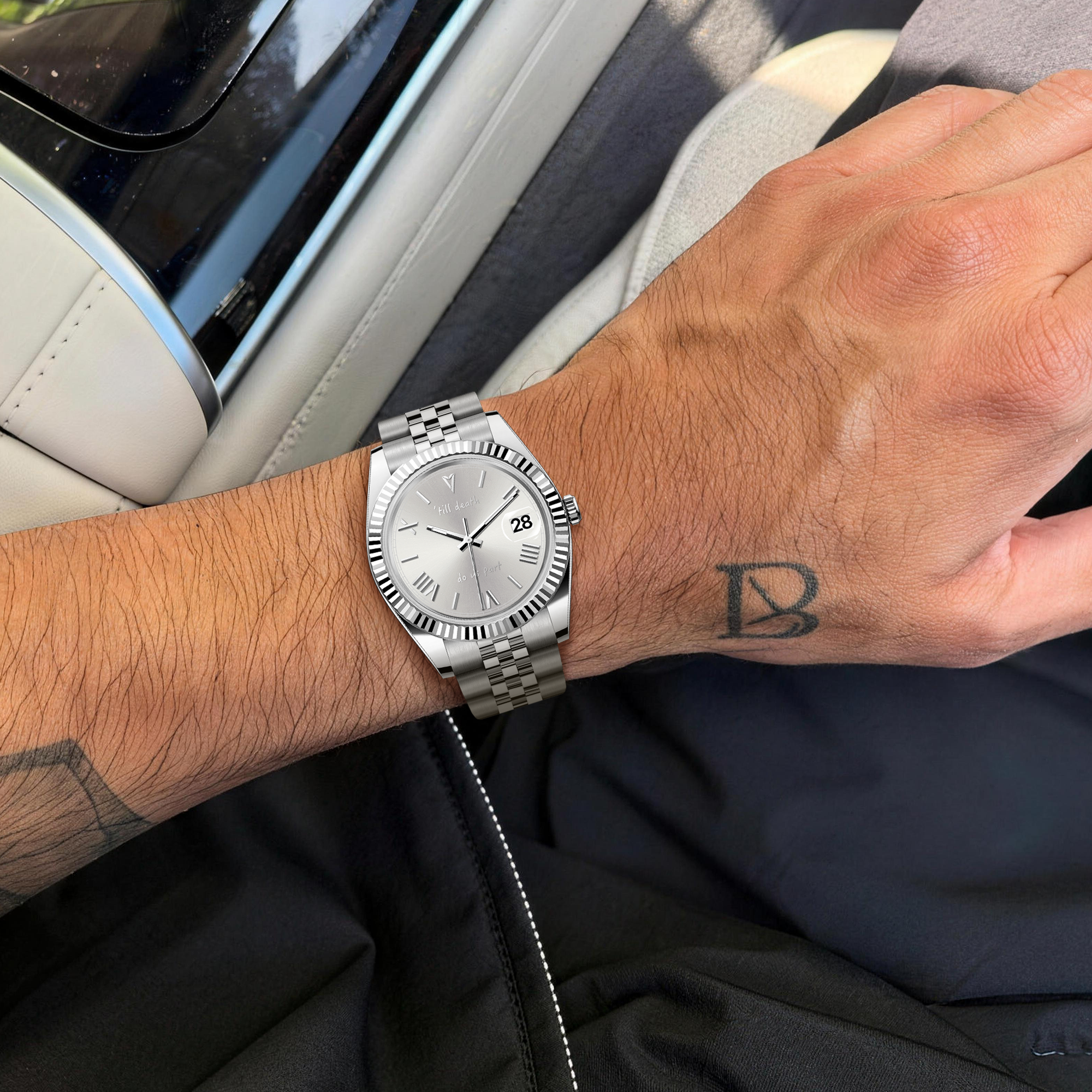 EONDATE MAXI CLASSIC WATCH